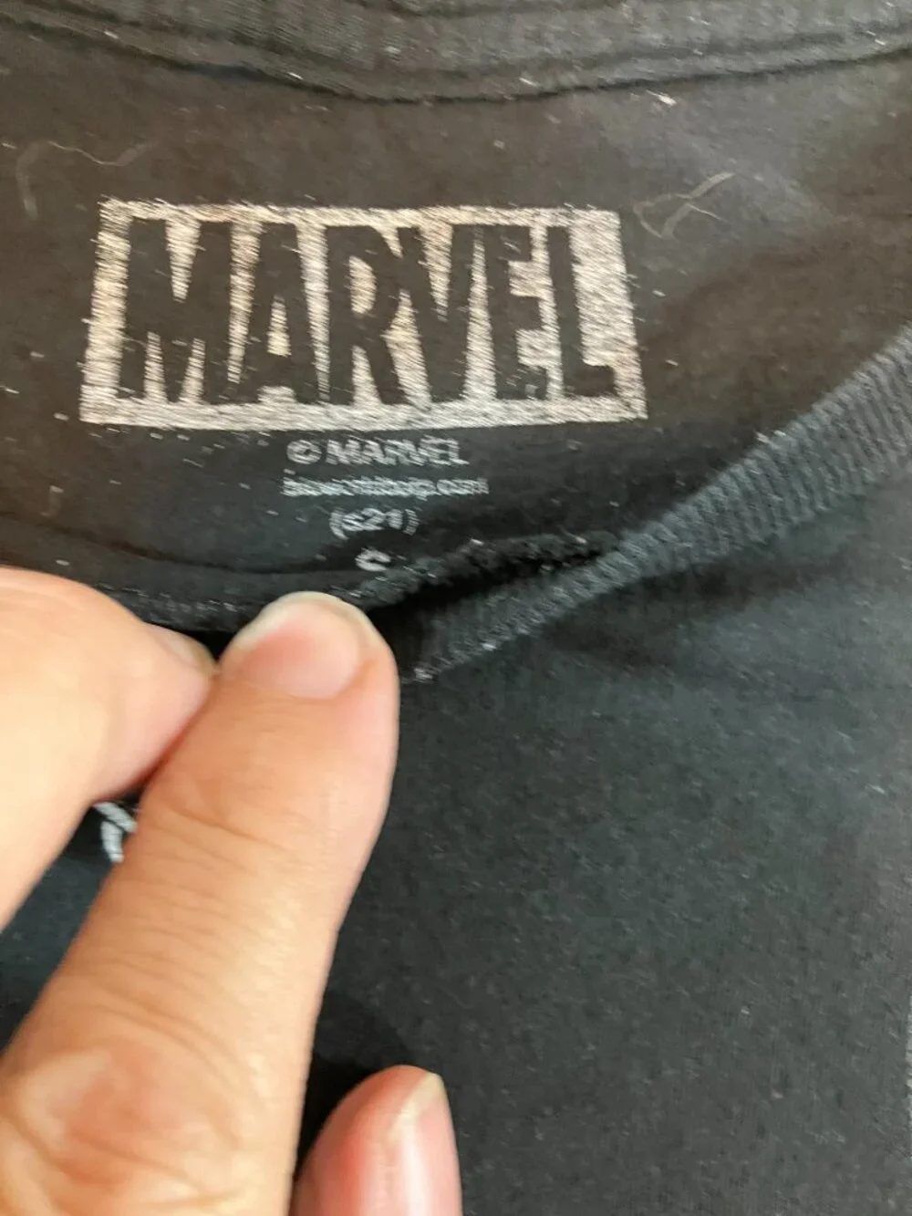 Mavel Spider-Man Miles Morales Japanese Text Graphic T-Shirt Black Mens Small‎ - Picture 2 of 4